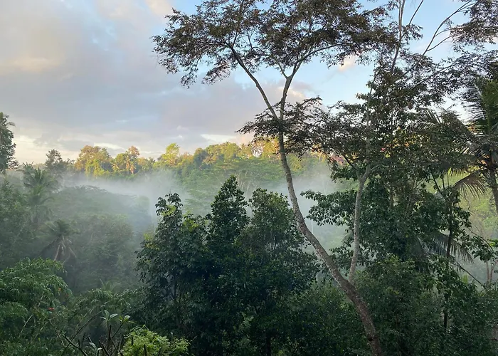 D'Tepi Ubud House